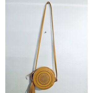 Art Class Round 7" Yellow Faux Leather Purse w/Cross Body Shoulder Strap - EUC